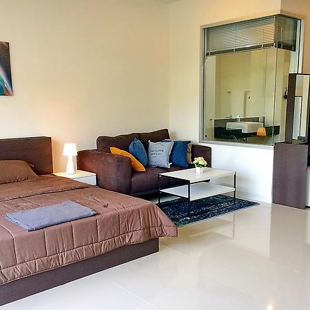 Chic Apartment Karon Esterno foto