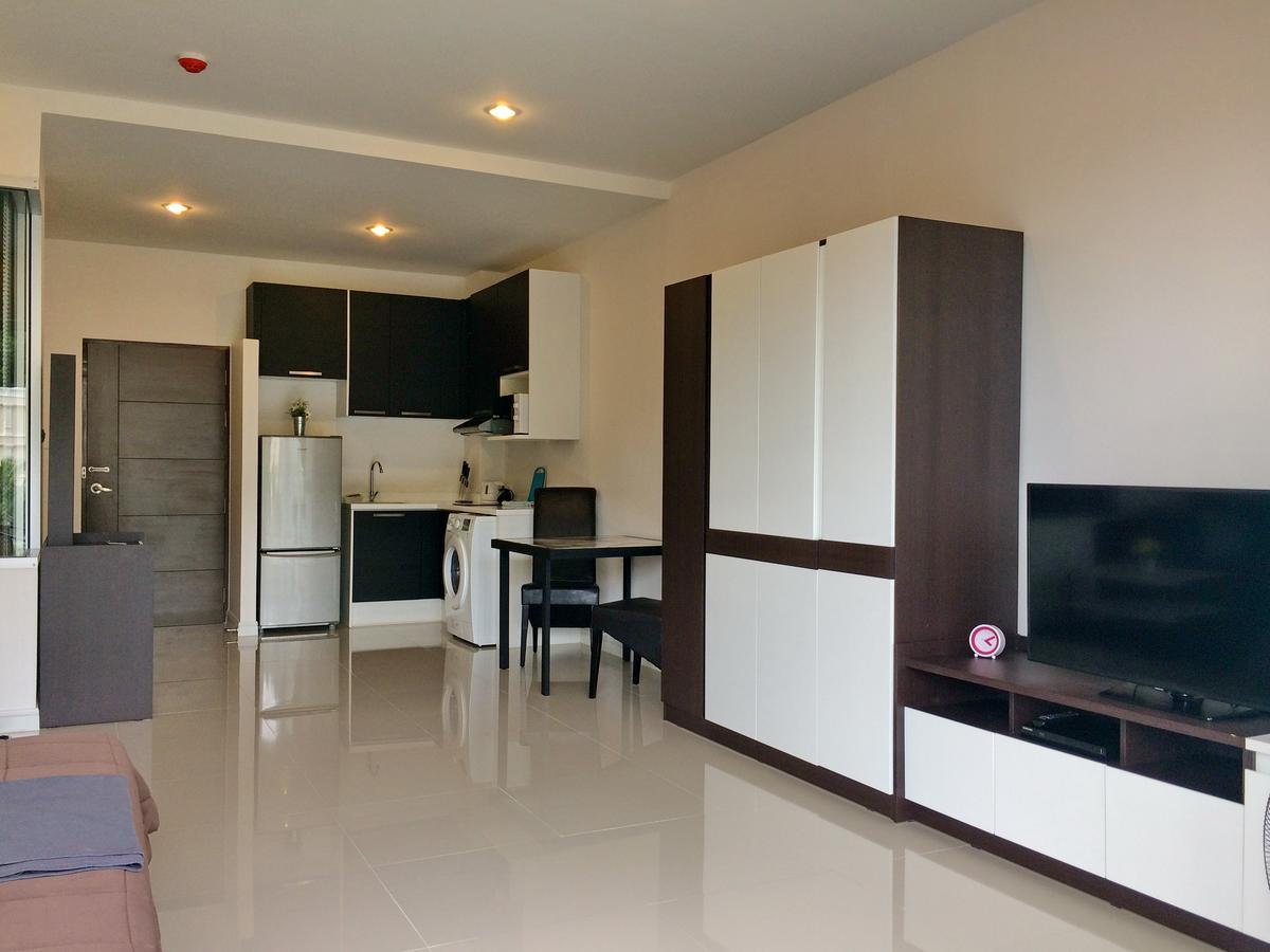 Chic Apartment Karon Esterno foto