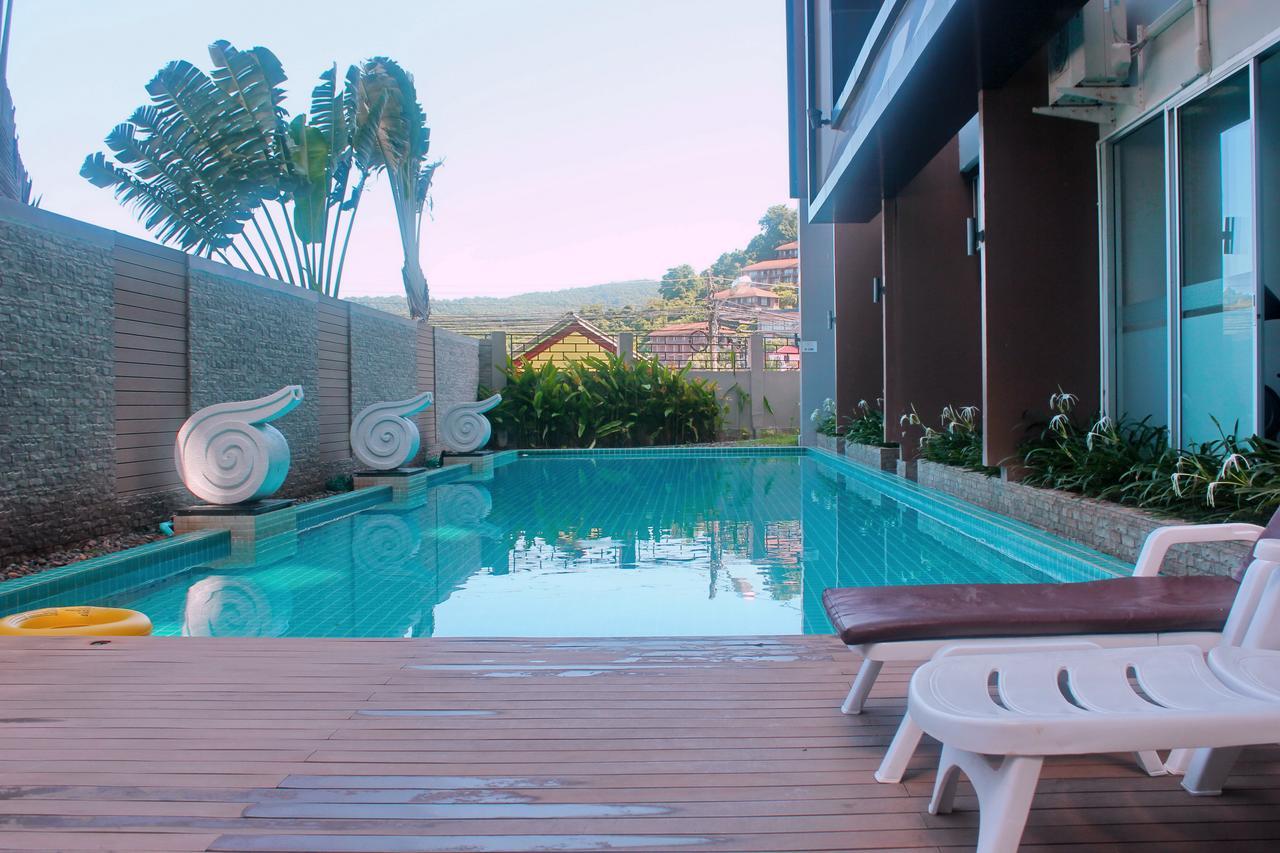 Chic Apartment Karon Esterno foto