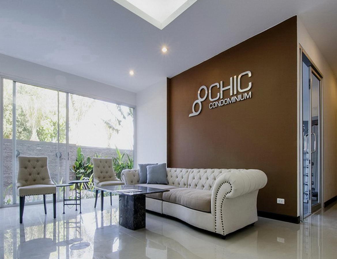 Chic Apartment Karon Esterno foto